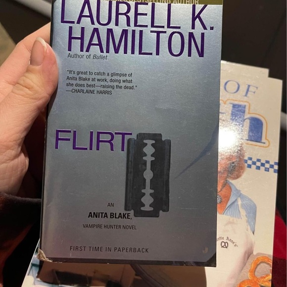 Books - Picture 12 of 16